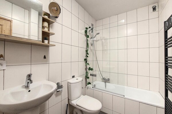 Ruim 5-persoons appartement met tuin nabij Morzine en skishuttle - thumbnail 5