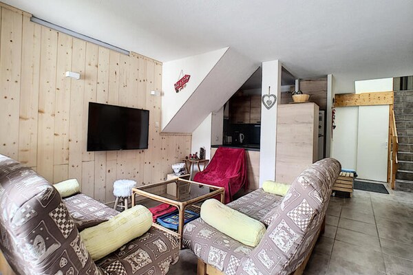 Ruim duplex appartement voor 9 personen in het hart van Saint Jean d'Aulps - thumbnail 2