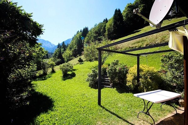 Ruim chalet voor 8 personen met grote tuin, op 5 minuten van de pistes - thumbnail 4