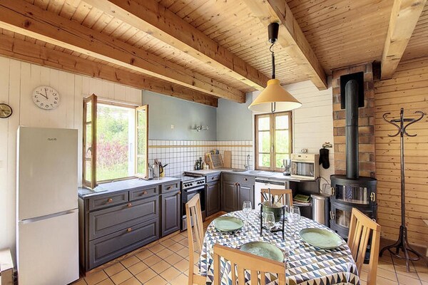 Sfeervol halfvrijstaand chalet met fenomenaal dalzicht in Seytroux - thumbnail 3