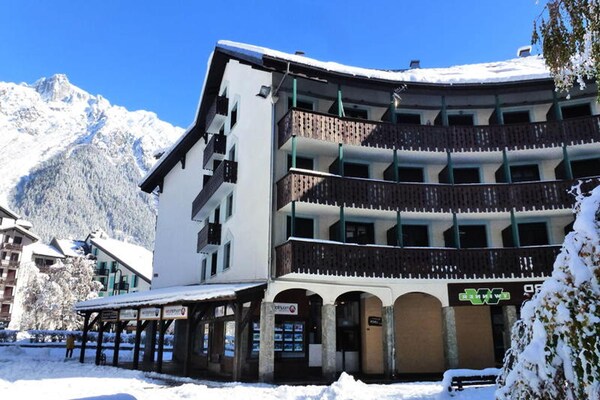 Compact studio-appartement op loopafstand van het centrum van Chamonix - thumbnail 1
