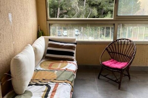 Licht appartement op loopafstand van strand in Six Fours les Plages - thumbnail 3