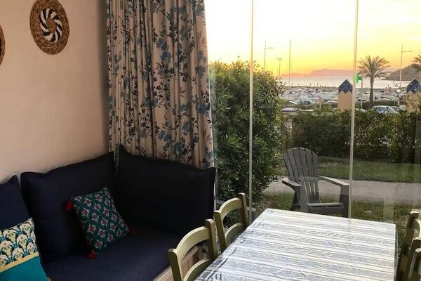 Appartement op 100 meter van zee met zwembad en tennis in Six-Fours-les-Plages - thumbnail 1
