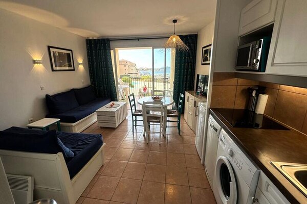 Appartement met zeezicht en zwembad, 100m van strand in Six-Fours-les-Plages - thumbnail 3