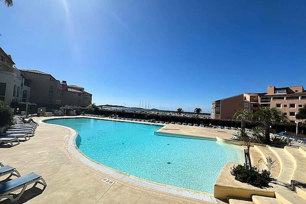 T2 appartement met terras op 100m van zee in Six-Fours-les-Plages - thumbnail 6