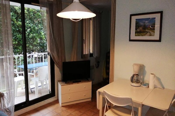 Luxe strandappartement in Six-Fours-les-Plages met zwembad en zeezicht - thumbnail 5