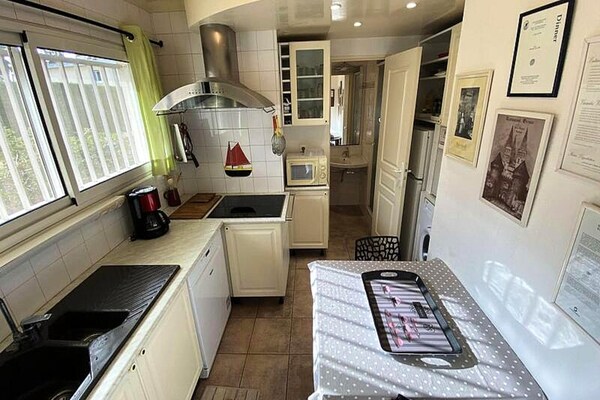 Appartement op 50 meter van het strand met zonnig terras in Six-Fours-les-Plages - thumbnail 4