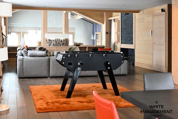 Chalet Licorne: Luxe 14-persoons chalet met zwembad in Courchevel Moriond - thumbnail 2