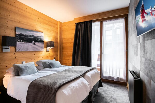 Ruim 3-slaapkamer appartement op 200m van de piste in Courchevel 1850 - thumbnail 4