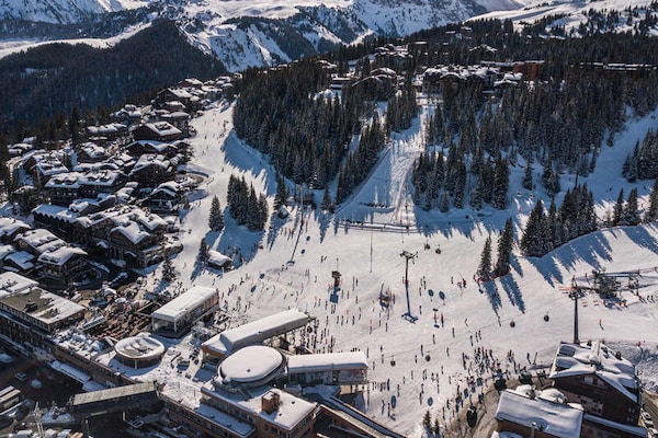Ruim triplexappartement 111m², 4 suites, direct aan de piste in Courchevel 1850 - thumbnail 4