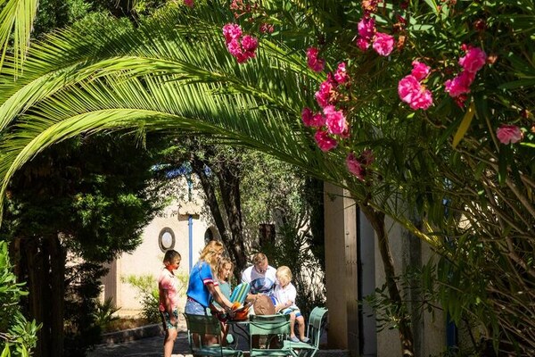 Knus appartement voor 4 in Saint-Raphaël met zwembad en tuin - thumbnail 5