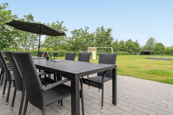 Op 900 m van zee: luxe vakantiehuis in Idestrup voor 16 personen - thumbnail 4