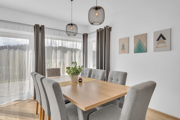 Centraal gelegen villa in Cerný Dul voor 16 personen - thumbnail 3