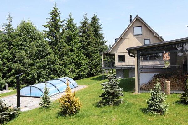 Luxe villa aan de golfbaan in Dolní Morava voor 14 personen - thumbnail 6