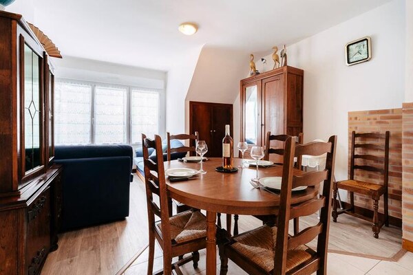 Licht appartement op 2e etage, tussen strand en centrum van Carnac - thumbnail 3