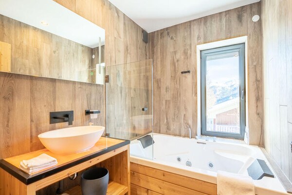 Chalet Lumiere: Luxe voor 16 personen op 150m van de gondel in Uvernet Fours - thumbnail 4