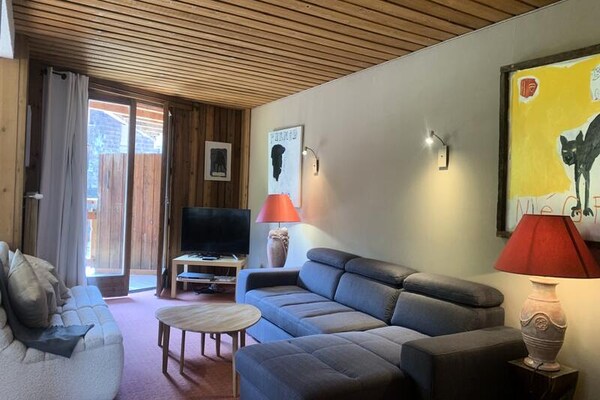 Ruim 7-persoons appartement op 40 meter van de piste in Uvernet Fours - thumbnail 1