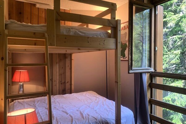 Ruim 7-persoons appartement op 40 meter van de piste in Uvernet Fours - thumbnail 4