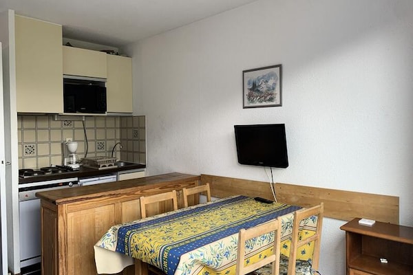 Licht appartement op 80m van de piste met balkon en panoramisch uitzicht - thumbnail 2