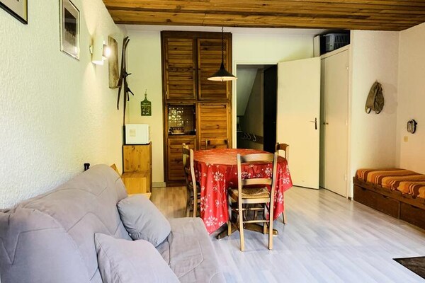 Appartement met directe piste-toegang en panoramisch dalzicht in Uvernet Fours - thumbnail 1
