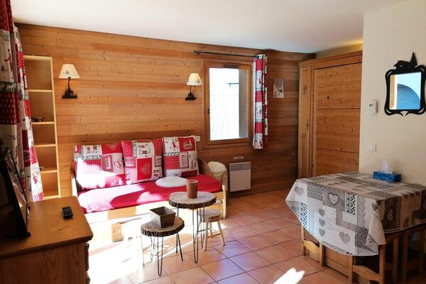 Knusse studio voor 4 op de eerste verdieping met balkon in Uvernet Fours - thumbnail 1