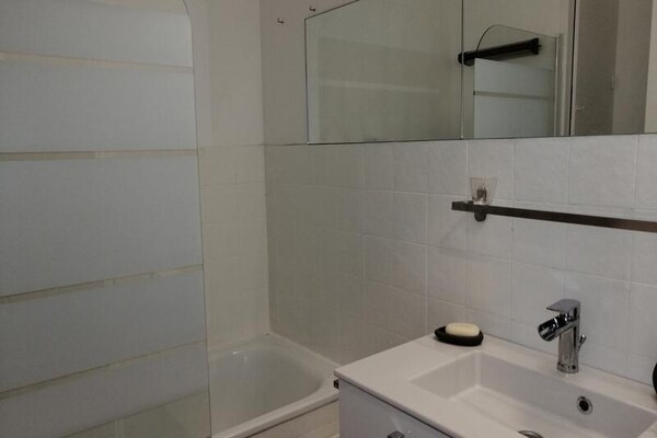 Zonnig studio-appartement op 450m van de piste in Pra-Loup 1600 - thumbnail 4