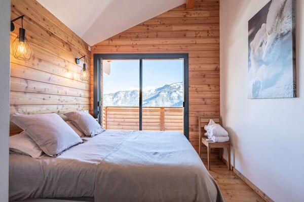 Ruim chalet voor 16 personen met jacuzzi, vlakbij de gondel in Pra Loup - thumbnail 4