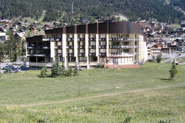 Ski-in/ski-out appartement voor 4 personen in Montgenèvre, vlakbij de lift - thumbnail 3