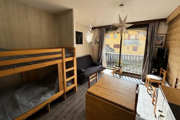 Gerenoveerd studio-appartement op 50m van de piste in Montgenèvre - thumbnail 6