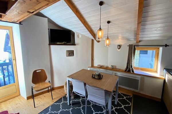 Knus appartement op 100m van de piste in Montgenèvre - thumbnail 1