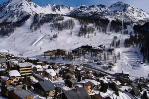 Appartement met balkon op zuiden, ski-in/ski-out in Montgenèvre - thumbnail 1