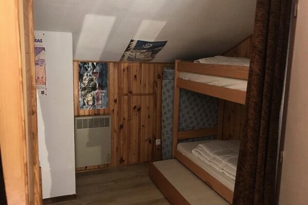 Ski-in/ski-out duplex voor 6 personen met balkon in Montgenèvre - thumbnail 5