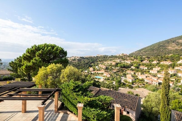 Appartement Les Issambres Corniche met panoramisch zeezicht voor 6 personen - thumbnail 6