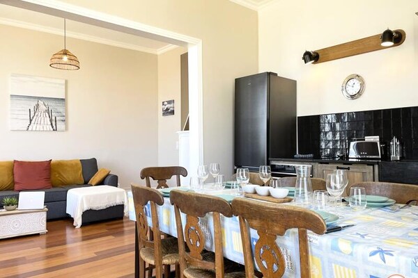 Roches Normandes: Appartement met Zeezicht en Terras in Trouville-sur-Mer - thumbnail 4