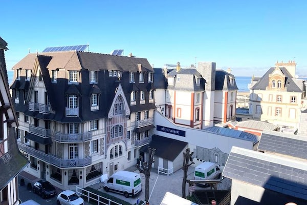 Stijlvolle loft met zeezicht op 50m van het strand en casino van Trouville - thumbnail 5