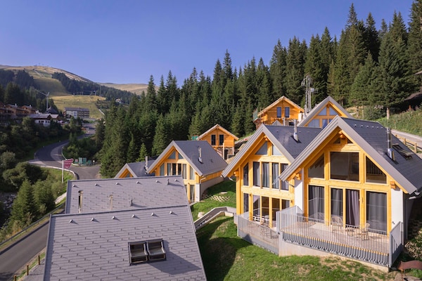 Modern vakantiehuis Rehfugium Lachtal 2 met sauna en bergzicht - thumbnail 1