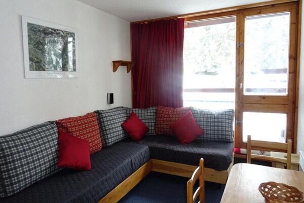 Studio op 7e verdieping met balkon en directe skitoegang in Bourg Saint Maurice - thumbnail 4