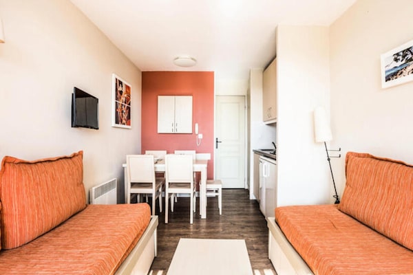 Knus appartement op 500m van strand in bloemrijk Grimaud - thumbnail 3