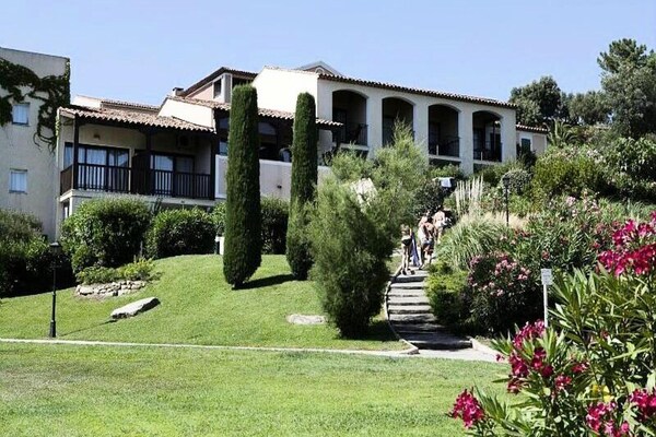 Knus appartement op 500m van het strand in Grimaud, 4 personen - thumbnail 6