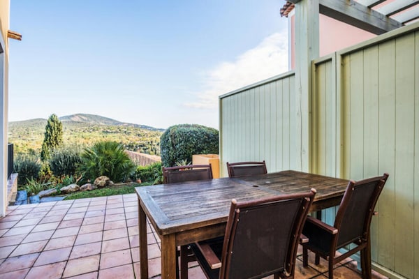 Ruim appartement met zeezicht, zwembad en tuin nabij St. Tropez - thumbnail 6