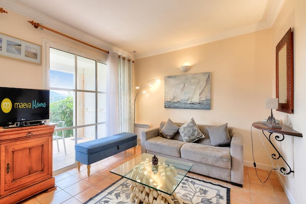 Ruim appartement bij Saint-Tropez met bergzicht en terras - thumbnail 3