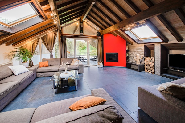 23-persoons landhuis met sauna en biljart in Les Hautes Fagnes-Walk - thumbnail 2