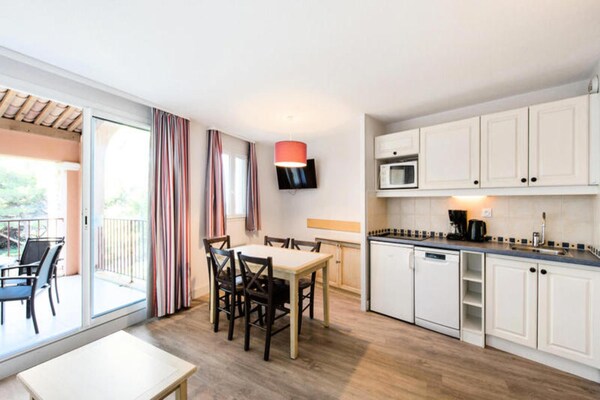Rustiek appartement voor 5 in dennenbos met waterpark, vlakbij strand Hyères - thumbnail 4