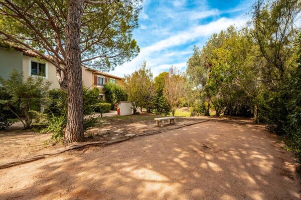 Knus appartement met zwembad op 350m van het strand in Hyères - thumbnail 6