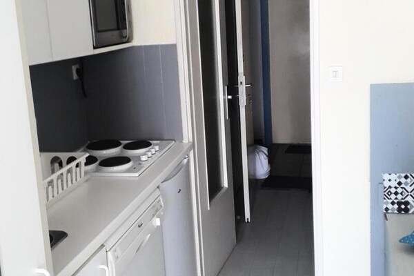 Knus appartement op 300m van strand in Hyères, uitzicht op Gouden Eilanden - thumbnail 4