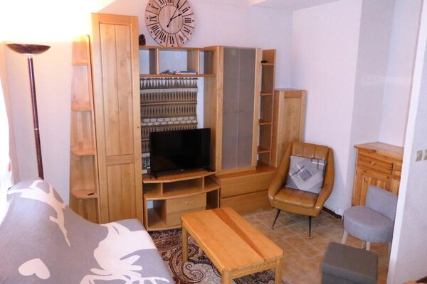 Ruim 8-persoons appartement met balkon direct aan de piste in Les Contamines - thumbnail 2