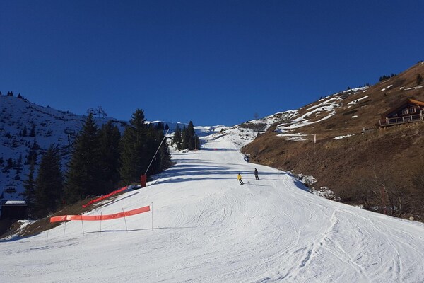 Knusse studio voor 5 op 200m van de piste in Les Contamines-Montjoie - thumbnail 5