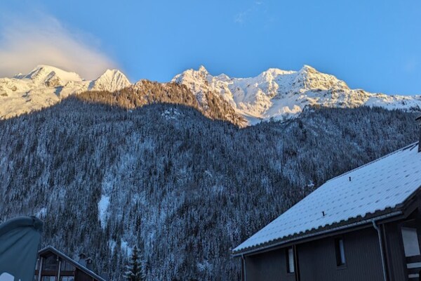 Zonnig appartement op 300m van de piste met zwembad in Les Contamines - thumbnail 5