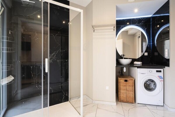 Licht appartement met terras in het hart van Metz, vlakbij het centrum - thumbnail 5
