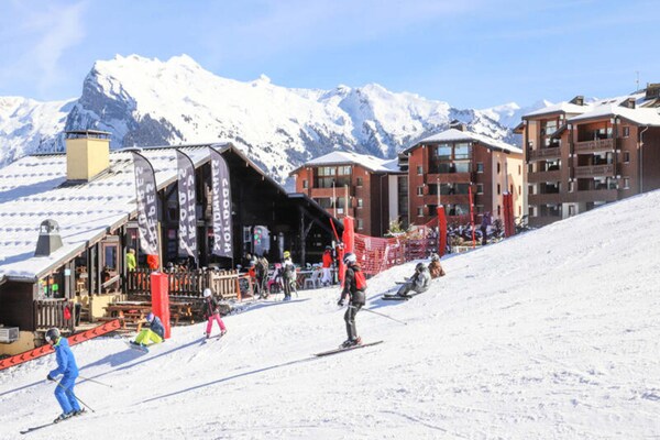 Appartement 4p aan de piste in Morillon 1100 met balkon - thumbnail 4